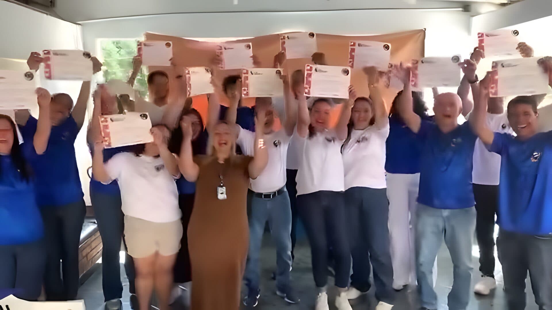 Acredito que todo mundo merece uma oportunidade. Por isso apoio o Amigos do Julinho, que oferece cursos gratuitos e acolhimento a famílias em vulnerabilidade.